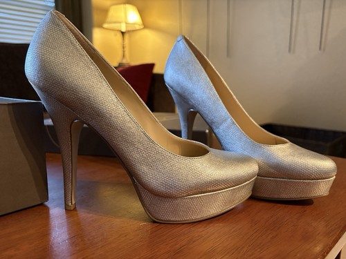Nuovo decolte enzo angiolini - ~,